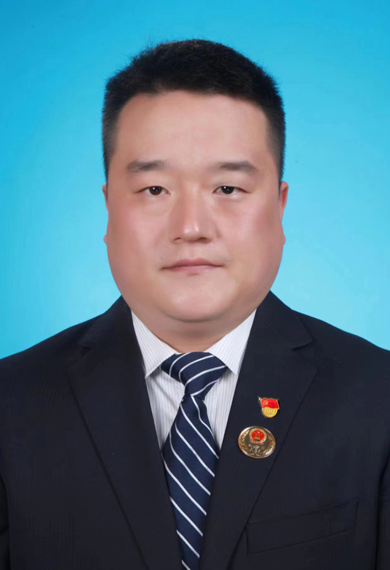 张国峰